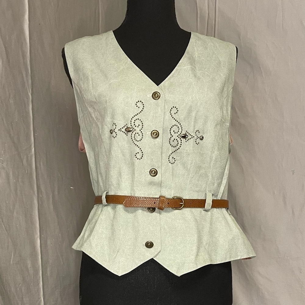 Vintage Sleeveless Embroidered Peplum Tunic Studded Vest in Light Mint